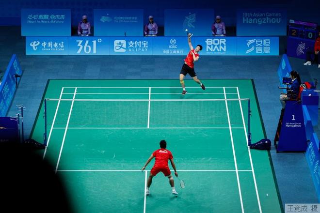 世体：皇马在比赛中过于保守，他们完全有可能输掉这场比赛